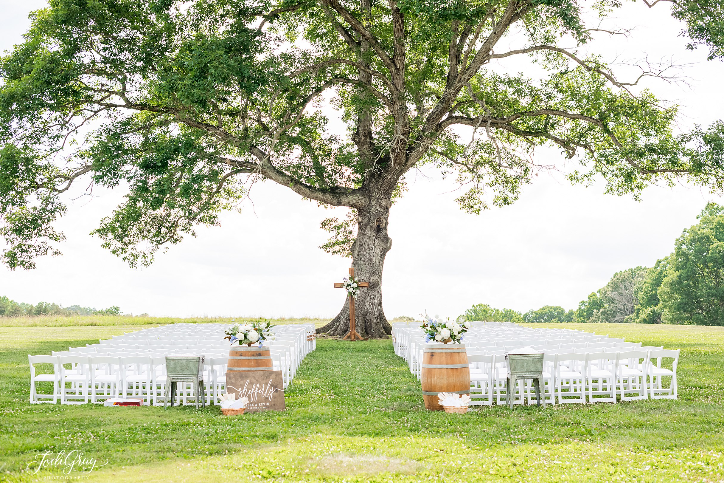 Summerfield Farms ceremony at little big tree